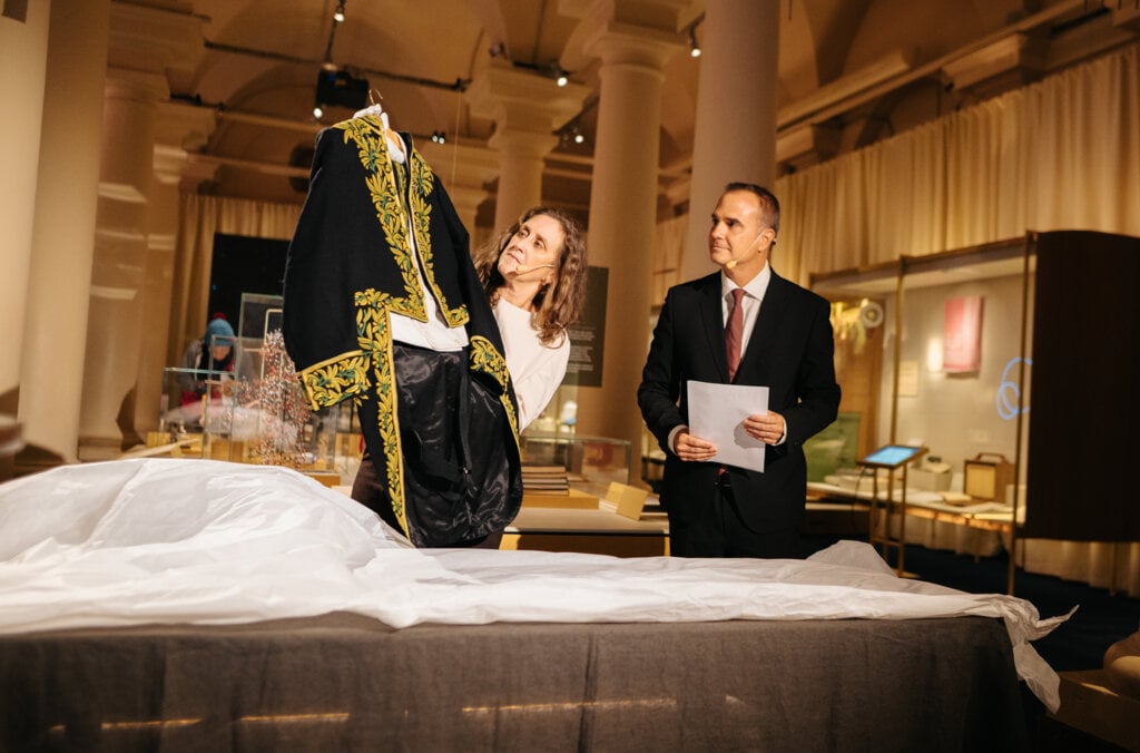 Object Donation Vargas Llosa 2025 (5)