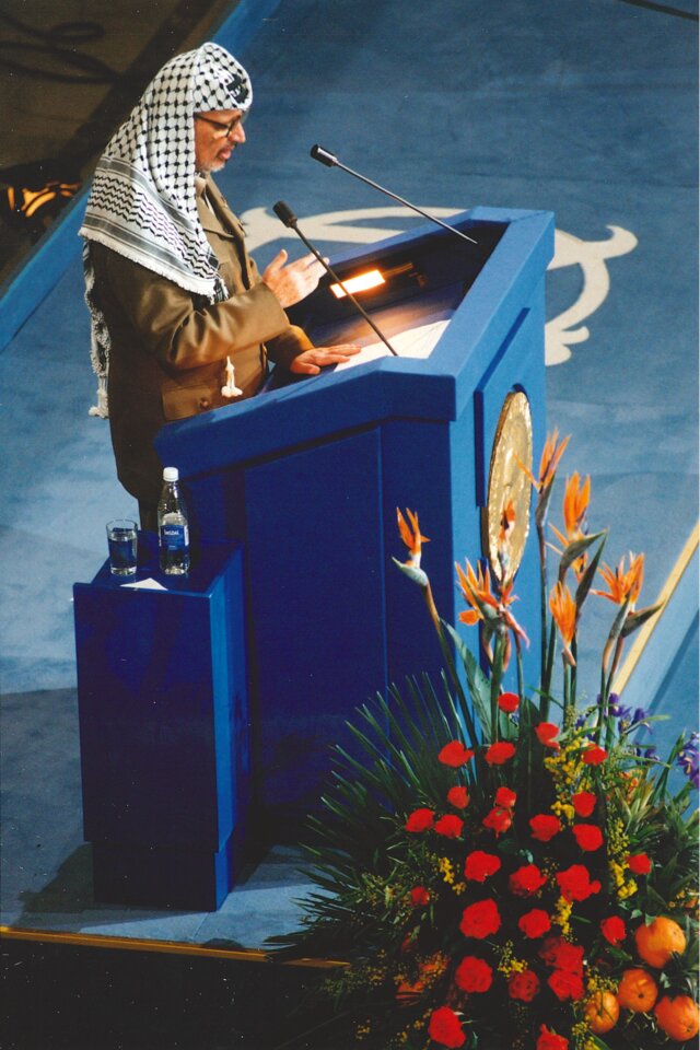 Yasser Arafat delivering his Nobel Prize lecture