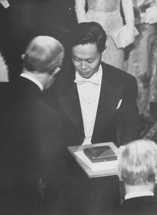 A man receiving his Nobel Prize