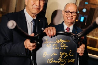 Susumu Kitagawa and Omar M. Yaghi