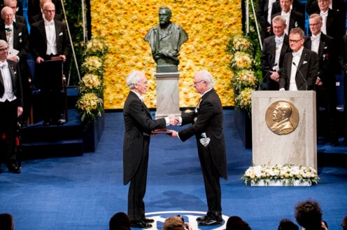 Gérard Mourou at award ceremony