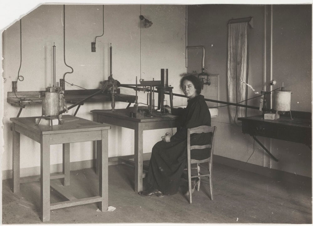 A woman in a laboratory