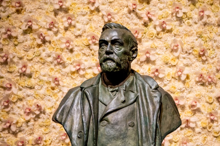 Statue of Alfred Nobel