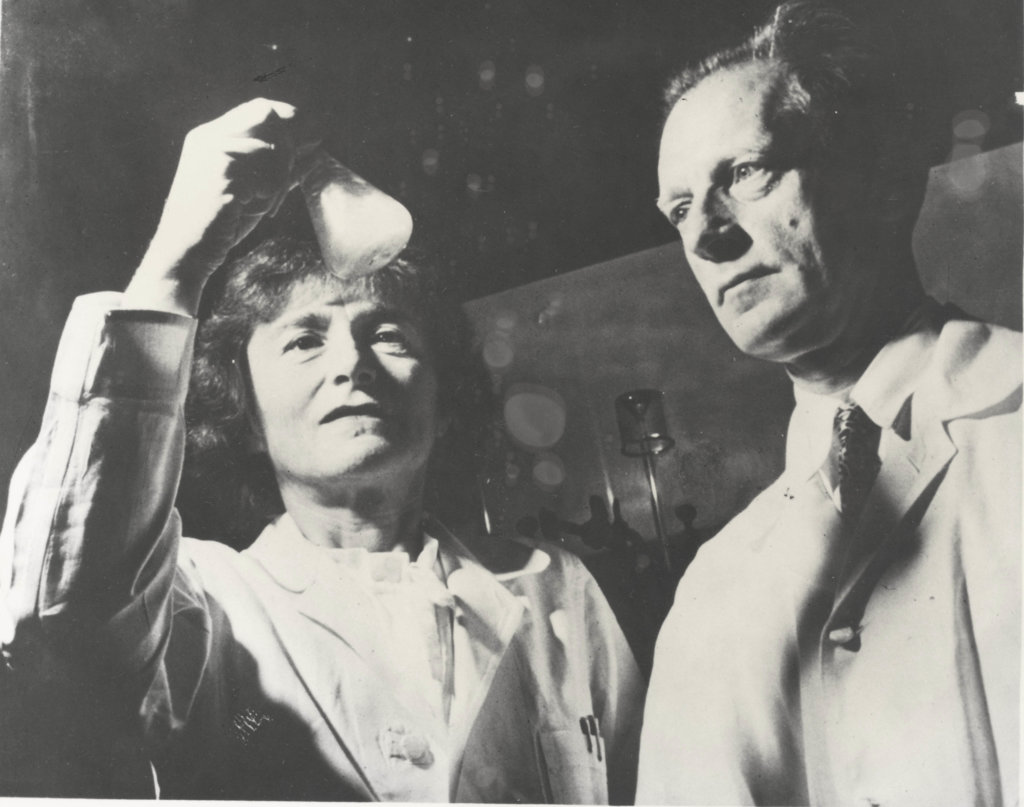 Drs Carl and Gerty Cori in their laboratory at the Washington University School of Medicine in St. Louis, Missouri, 1947