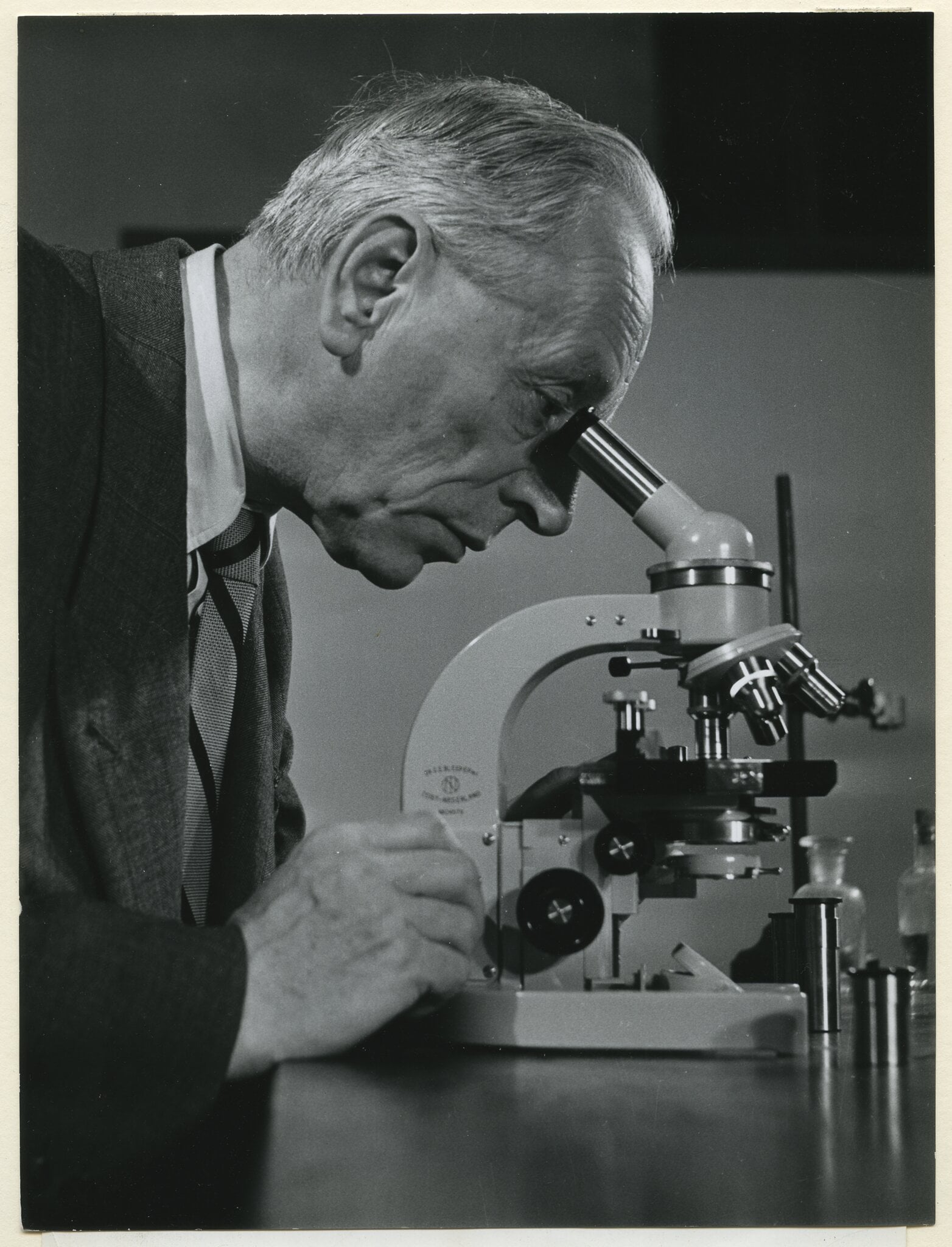 Frits Zernike in the laboratory