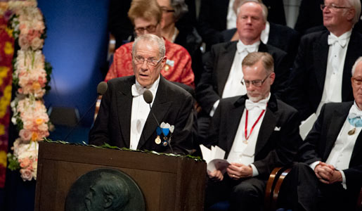 Författaren Per Wästberg presenterar Nobelpriset i litteratur