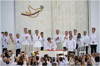 Signature of the first Peace Agreement in Cartagena on September 26, 2016. The UN Secretary General and several heads of state witness the historic event.