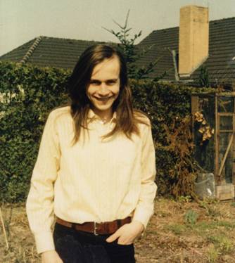 Thomas Südhof at age 16 in the garden of his parents' home in Gehrden near Hannover.