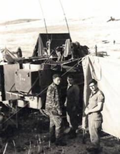 Arieh, in the center, in the command center during the “waiting period” just before the breakup of the Six-Day War.